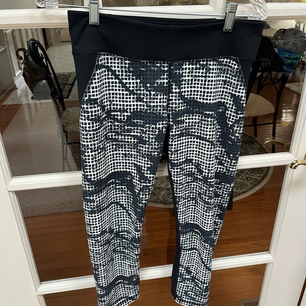 Under Armour Monochrome Pattern Leggings